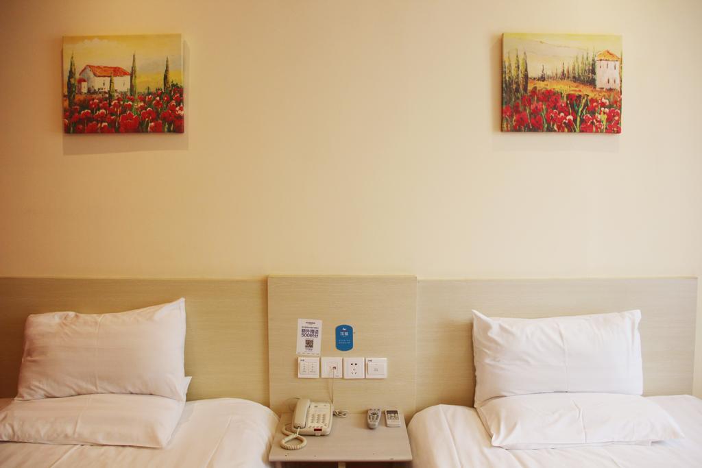 Hanting Express Pingdu Qingdao Road Стая снимка